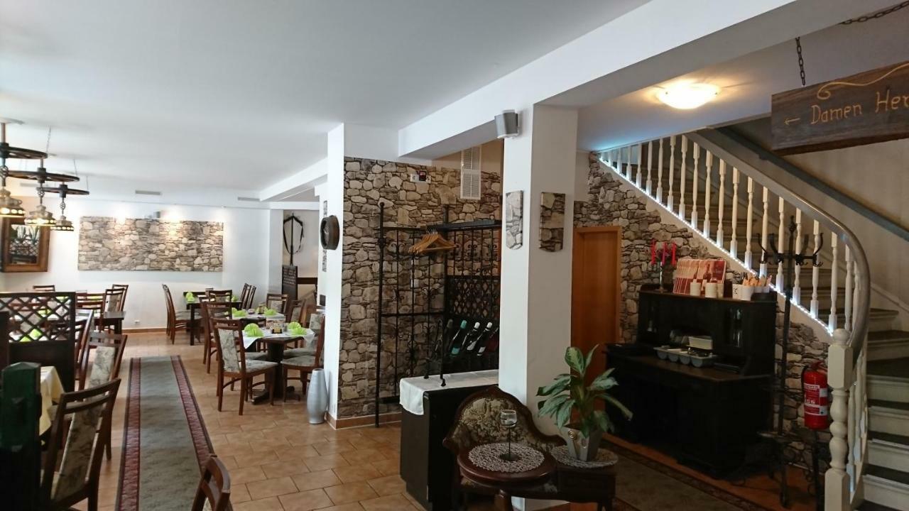 Restaurant Rosengarten 네우루핀 외부 사진